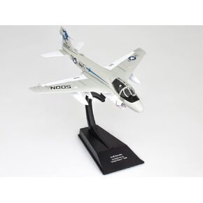 OPO 10 - 1/100 Military Fighter Aircraft Compatible with A-6E Intruder US Navy VA-52 Knight Riders 1980 - CP12