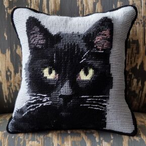 DIY Latch Hook Pillowcase with Printed Pattern Embroidery Kits Cross Stitch Latch Hook kit Throw Pillow Embroidery Craft Kits Cushion for Adults 43 * 43cm(Black Cat) D22