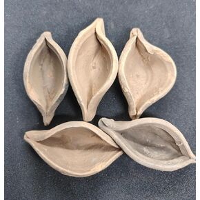 Smoked Mini Clay Eye Pots Broken 200 GMS, Saffron