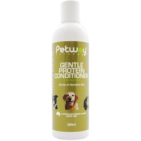 Petcare Gentle Protein Conditioner with Aloe Vera, Dog Conditioner for Healthy Shiny Coat, Dog Hair Detangling Conditioner, Natural Moisturizing Leave in Conditioner for Dogs, 250ml