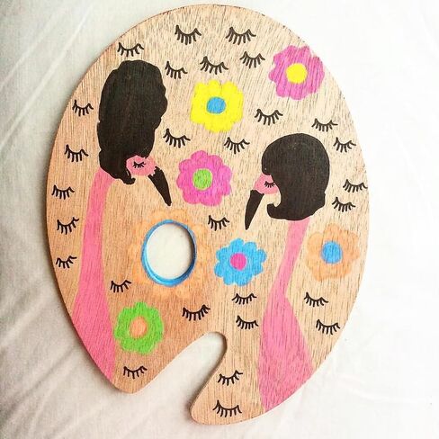 2 Pack Wooden Paint Palette - Wooden Oval-Shaped Artist Painting Palette with Thumb Hole - Wood Paint Color Mixing Tray - Easy Clean, Mix Acrylic, Oil, Watercolor in Kuwait