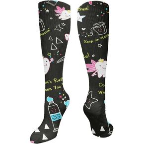 جوارب ضغط مطبوعة لصحة الأسنان للنساء والرجال، الدورة الدموية 15-20 مم زئبق هي أفضل دعم للجري الرياضي وركوب الدراجات، أبيض، مقاس واحد in Kuwait