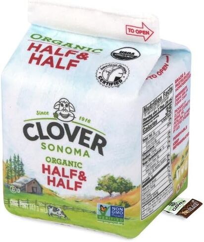 يلعب. ألعاب الكلب اللطيفة اللطيفة - Clover Sonoma X P.L.A.Y. لعبة صرير متينة ، لعبة رائعة للجرى والكلاب الصغيرة والمتوسطة والكلاب الكبيرة - مواد قابلة للغسل ، معاد تدويرها (كرتون حليب الكلاب) in Kuwait