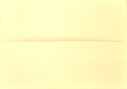 A7 مغلفات - صفراء فاتحة 70 رطل - 5 1/4 × 7 1/4 (لبطاقات 5x7) (حزمة 50) in Kuwait