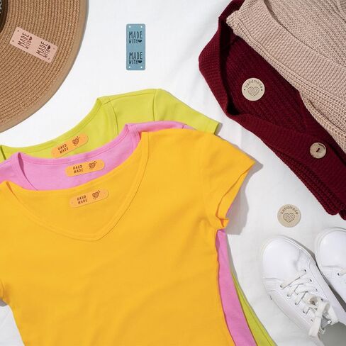 56 PCS ملصقات جلدية مصنوعة يدويًا للحياكة الكروشيه العلامات المخصصة لعلامات الألياف الدقيقة قابلة للطي ، علامات متماسكة على إكسسوارات مع ثقب للقبعات بينز أحذية الحياكة in Kuwait