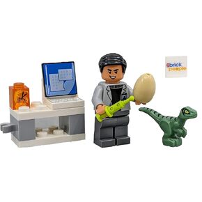 LEGO Jurassic World: Dr. Wu Laboratory with Baby Dino and Amber Resin