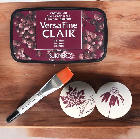 Versafine Clair Ink Pad الحجم الكامل ، Chianti ، حزمة مع فرشاة الطلاء المائية مستوحاة من النبيذ ، جودة الصباغ الاستثنائية ، لختمها (حزمة 3) in Kuwait