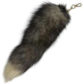 Fox Tail Keychains: Stylish white fox tail for handbags and cosplay. Perfect for therian tail enthusiasts