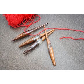 Wooden and Resin Crochet Hook. That Product is Unique Pattern for Easy Grip. Size 4.5mm 5mm 5.5mm 6mm 6.5mm