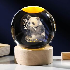 3D Panda Clastal Ball Lamp مع قاعدة خشبية ، تماثيل Crystal Panda هدايا للفتيان الفتيات ، والليزر المحفور بالزجاج الزجاجي الليلي لضوء ديكور المنزل ذي التذوق للورق
