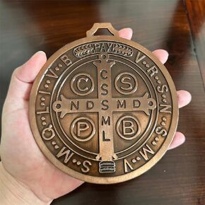 BONITTER كبير جدًا مقاس 5 بوصات ST BENEDICT CROSS MEDAL بلمسة نهائية من النحاس العتيق للعرض على الحائط أو المكتب/MEDALLA DE SAN BENITO (فضي)