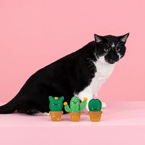 Fringe Studio "UNDER MY WINGS Cat Toy Mini Set of 3, PetShop Collection (904029) in Saudi Arabia