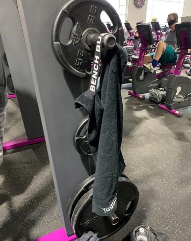 Universal Gym Bench Towel, Full Length w/Elastic Strap Multipurpose Terrycloth (Black) in Saudi Arabia