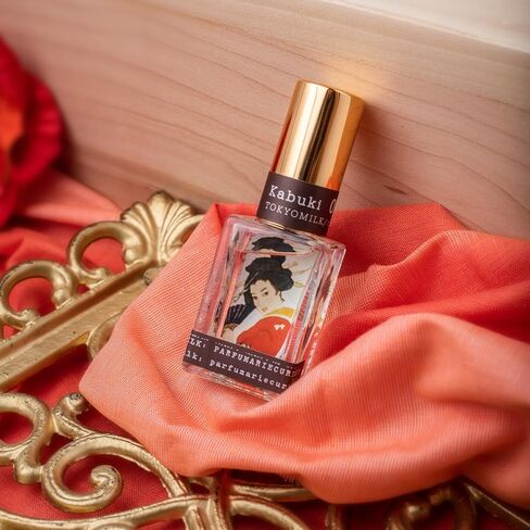 Tokyomilk eau de parfum | عطر مختلف ، متطور ، وغامض | يضم ملاحظات العطر المقترنة ببراعة in Saudi Arabia