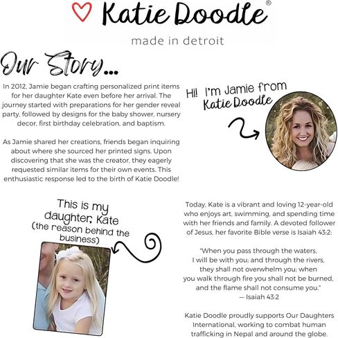 Katie Doodle - Super Cute ، فئة زخارف التخرج من 2024 ، (مصنوعة يدويًا في الولايات المتحدة الأمريكية) ، 2024 ديكور التخرج ، هدايا التخرج ، 2024 زخارف حفل التخرج ، الأسود والذهبي ، 2024 in Kuwait