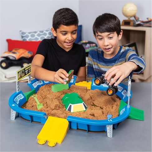 Monster Jam, Monster Dirt Arena 24-inch Playset with 2lbs of Monster Dirt and Exclusive 1:64 Scale Die-Cast Monster Jam Truck in Kuwait