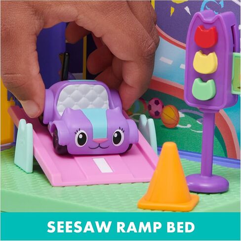 Dollhouse Dollhouse Gabby ، غرفة موسيقى Groovy مع Daniel James Catnip Figure ، و 2 إكسسوارات ، وقطعتان للأثاث ، و 2 شحنات ، ولعب الأطفال للأعمار 3 وما فوق in Kuwait