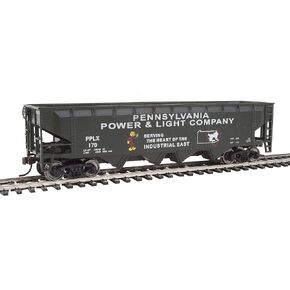 Walthers Trainline HO Scale Model Offset Quad Hopper - Ready to Run - Pennsylvania Power & Light Pplx #170