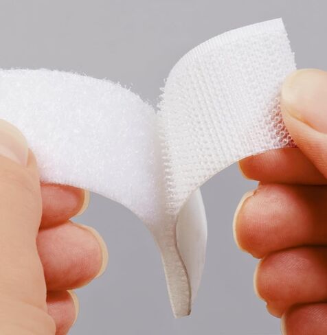 Scotch Multi-Purpose Hook and Loop Fasteners, 1 Roll, White, For Indoor Use, 3/4 in x 15 ft in Saudi Arabia