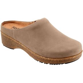 SoftWalk Women's Arvada Clog
