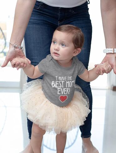 بدلة Tstars Best Mom Ever Baby لحديثي الولادة من الأولاد والبنات لعيد الأم | بدلة للجسم من القطن الناعم؛ رائع لعيد الأم الأول، وحفلة استقبال المولود الجديد، والإعلان عن الحمل، وهدية لحديثي الولادة in Kuwait
