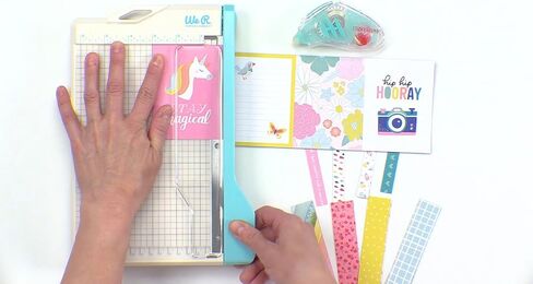 نحن نناقش حارس مرمى الذاكرة Mini Guillotine Paper-الأزرق ، قاطع الورق المدمج ، شبكة 1/4 بوصة للقطع الدقيق ، وخفض ما يصل إلى 3 أوراق ، مثالية لصنع البطاقات ، والمجلات ، ومشاريع الحرف الصغيرة in Kuwait
