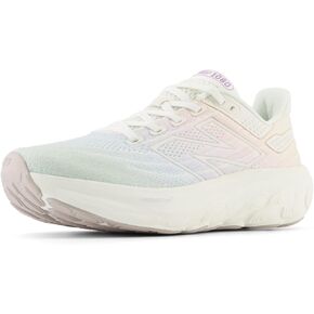حذاء جري نسائي من New Balance W1080V13، نعناعي طبيعي/نحاسي/أسود، 8.5