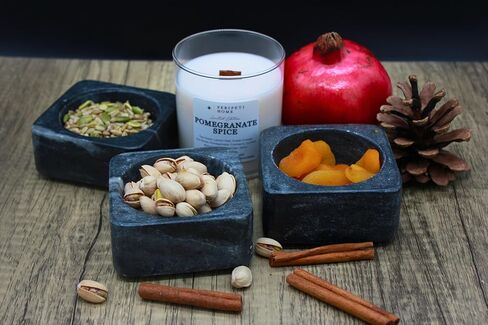 Peripeti Home Pomegranate Spice Candle ، Worden Wick-8.5 أوقية شمع الصويا الطبيعية لتنشيط العطرية ، حرق طويل الأمد in Saudi Arabia