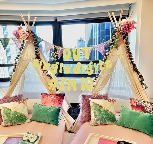 Pre-Strung Out Single Digits I'm 10 Banner - Gold Glitter 10th Birthday Party Decorations Supplies for Boys or Girls, Double Digits 10 Banner, Happy 10th Birthday Banner, Photo Booth Props in Kuwait