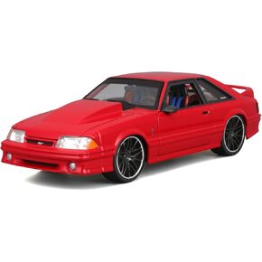 Maisto 1:24 Muscle 1993 Ford Mustang SVT Cobra