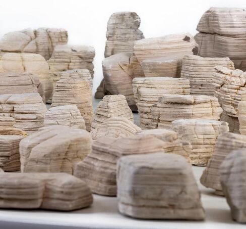 Pagoda Stone, melaleuca Stone, Aquarium Stone, Creamy Texture with melaleuca Texture,Aquarium Landscape/Terrarium & Vivarium Enclosures/Miniature & Fairy Garden (5lb 2-5inch 4~5Pcs) in Saudi Arabia