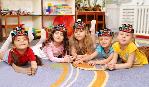 DISJOURNEY Kids Kindergarten Paper Graduation Caps Preschool Graduation Paper Caps Kindergarten Preschool Classroom Supplies in Saudi Arabia