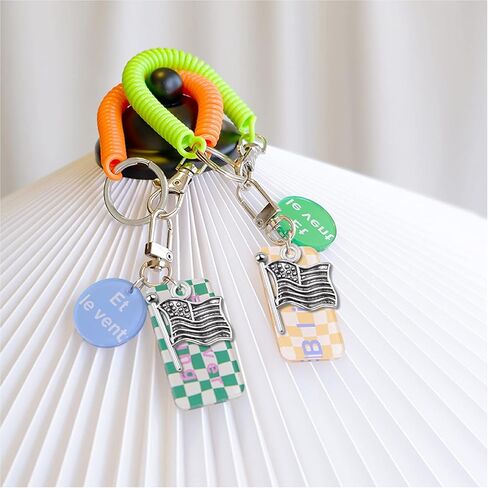Bronagrand 60pcs سحر العلم الأمريكي قلادة العلم العلم سحر حرفة الإمدادات الحرف لمجوهرات سوار قلادة DIY. in Kuwait