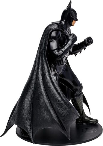 McFarlane Toys - DC Multiverse The Flash Movie - Batman 12" Scale Statue in Saudi Arabia