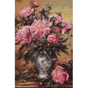 LUCA-S B543 Peonies Vase - Cross Stitch Kit
