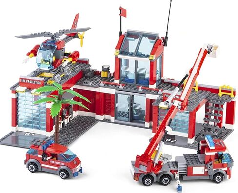 QLT Qiaoletong City Fire Station Kit ، 774 PCS Building مجموعة بما في ذلك محطة الإطفاء وشاحنة الإطفاء وطائرة هليكوبتر إطفاء ومقاتلة إطفاء ومدينة لبناء المدينة هدية للأولاد من 6 إلى 10 سنوات. in Kuwait