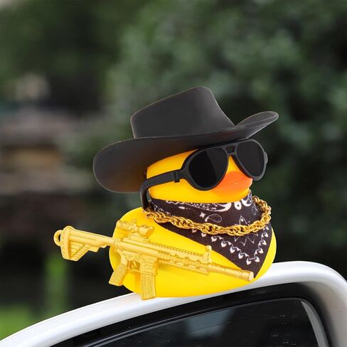 Wonuu Black Cool Car Car Rubber Rubber Ornament Duck Duck Dashorn Accority accessories Prop Prop Cowboy Hat Necklack ، M416 in Kuwait