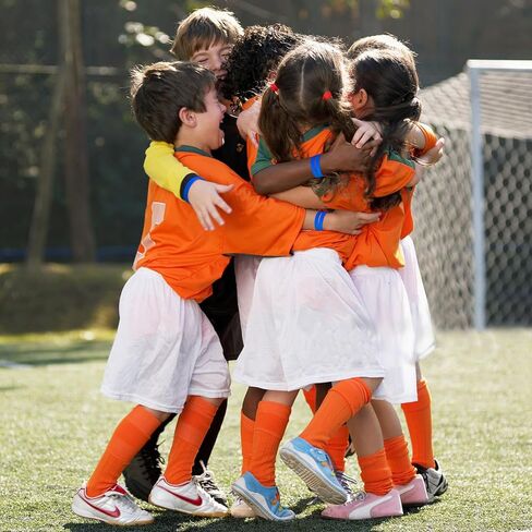 120 قطعة من أساور مطاط السيليكون وأساور المعصم للأطفال والشباب والمراهقين والأولاد والبنات، أساور كبيرة للأطفال، أساور مقاس 6.3 بوصة للأطفال من سن 3 إلى 7 سنوات للعودة إلى المدرسة (أحمر) in Kuwait