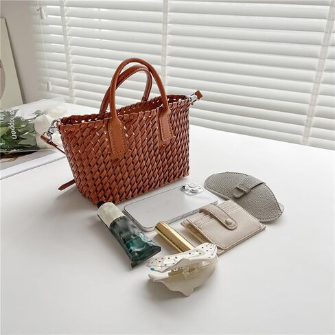 حقائب اليد Wadorn Pu الجلدية صنع مجموعة ، كيس Crossbody Bag Kit يدويًا مصنوعة يدويًا كيس كتف كيس خياطة كيس سعة كبيرة من صنع مجموعات لعيد ميلاد المرأة ، 5.9x8.2x11 بوصة ، الشوكولاتة in Kuwait