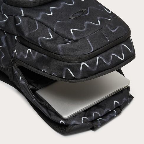 Oakley Primer Recycled Laptop Bag, Blackout, One Size in Saudi Arabia