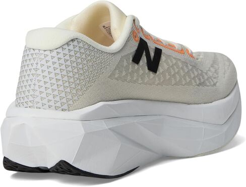 New Balance Women's FuelCell Supercomp Trainer V3 Track Shoes in Kuwait