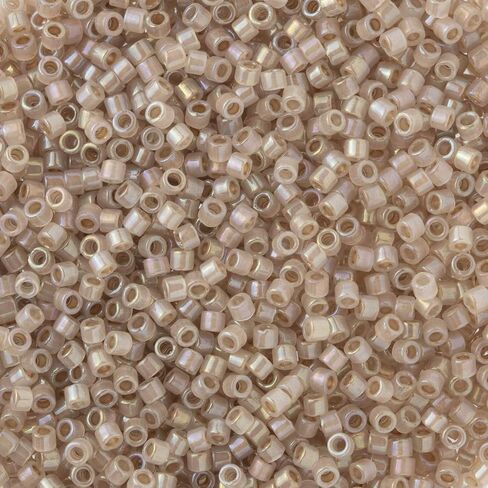حزمة Miyuki Delica Seed Beads: مقاس 11/0 ، مجموعة لوحة البيج الداخلية المبطنة بالألوان DB1731 ، DB1732 ، DB1733 in Saudi Arabia