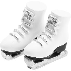 White Dollhouses Miniature Ice Skates - Miniature White Roller Skates, Miniature Scale Accessory Roller Shoes Winter Sports Shoes, Realistic Skating Shoes for Playhouse Decor Dollhouse Accessories