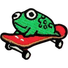 Frog on Skate Iron On Patches for Clothing Saw On/Iron On Embroidered Patch Applique for Jeans, Hats, Bags (Frog on Skate)