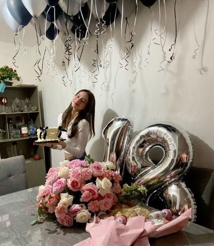 Pink Number 1 Balloon 40 inch, Number 1 Birthday Balloon for Boy Girl, Pink Foil One Balloon for 1st 10 11 12 16 18 Birthday Party, Anniversary Celebration Number Balloons Decorations in Saudi Arabia