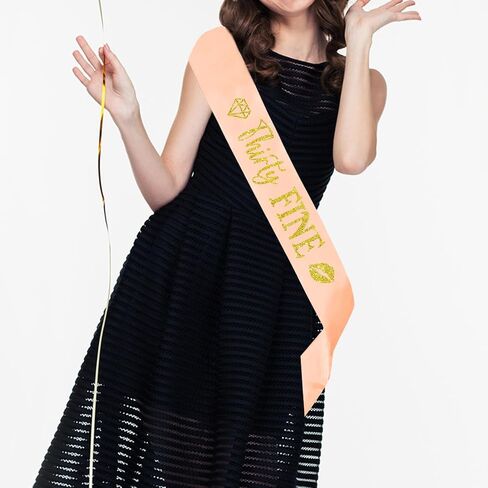 Thirty Fine Sash - هدايا عيد ميلاد الثلاثين للنساء - هتافات إلى 30 ديكور الحفلات - عيد ميلاد عمره ثلاثين عامًا مضحكة ساتان ناعمة (أسود مع حروف ذهبية) in Saudi Arabia