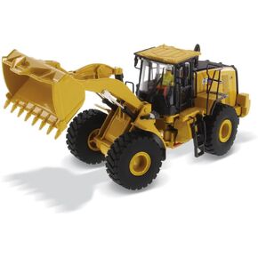 Diecast Masters 1:50 Caterpillar 966 Wheel Loader | High Line Series Cat Trucks & Construction Equipment | 1:50 Scale Model Diecast Collectible | Diecast Masters Model 85686