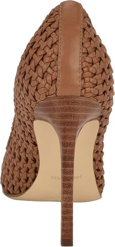 حذاء تاتيانا بامب للسيدات من Nine West، جلد سويدي أحمر 605، 7.5 in Saudi Arabia