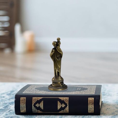 تمثال ديني من سبائك المصغرات الكاثوليكية مصغرة مع ملصق في القاع للتمسك على مذبح كنيسة مكتب السيارات (تمثال سان بينيتو) in Kuwait