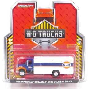 Collectibles Diecast 33250-C H.D. Trucks Series 25 - International Durastar 4400 Delivery Truck - Gulf Oil 1/64 Scale